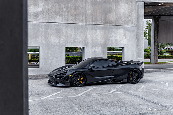 Фото дисков NOVITEC MC3 Черный сатин на McLaren 720S