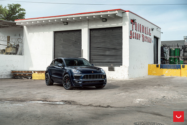 Фото дисков Vossen HF-2 Черный глянец на Porsche Macan I