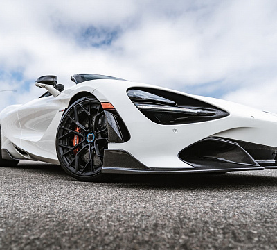 Фото дисков Brixton Forged PF10 на McLaren 720S