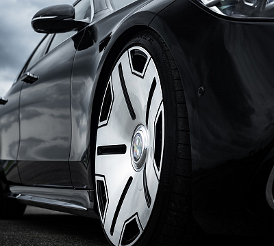Фото дисков Radi8 R80L1 на Mercedes-Benz S-Class (W223)