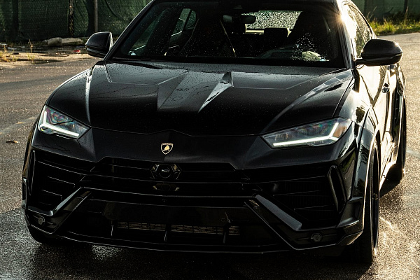Фото дисков Anrky RS5.3 Черный сатин на Lamborghini Urus