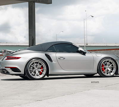 Фото дисков Strasse Wheels SM5R Deep Concave Duoblock на Porsche 911 VII