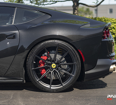 Фото дисков Vossen EVO-2R на Ferrari F12