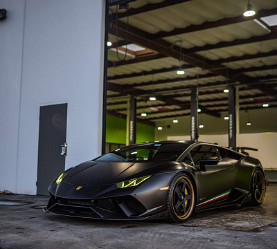 Фото дисков HRE 305 на Lamborghini Huracan