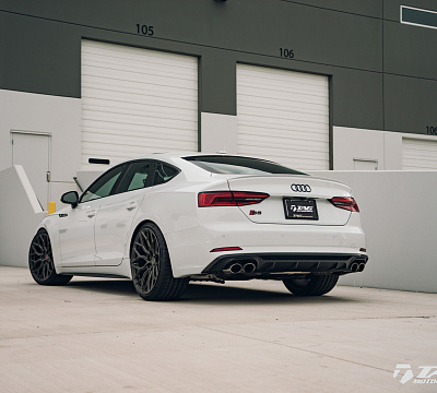 Фото дисков Vossen S17-01 на Audi A/S/RS 5 (F5)