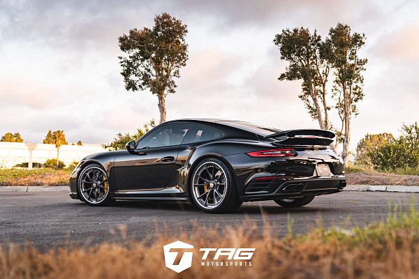 Фото дисков HRE S204 Глянцевый темный лак на Porsche 911 VII