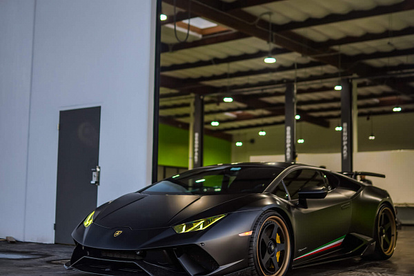Lamborghini Huracan Performante