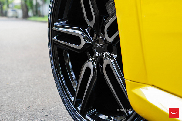 Фото дисков Vossen HF-1 Глянцевый темный лак на Audi TT (8S)