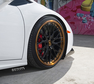 Фото дисков Strasse Wheels SV10M Deep Concave FS на Lamborghini Huracan