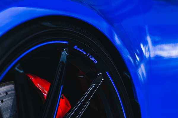 Фото дисков Brixton Forged R11-R Черный глянец на Audi A/RS 6 (C8)