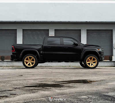 Фото дисков Anrky AN36-S на Ram 1500 V