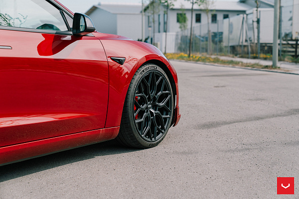 Фото дисков Vossen HF-2 Черный сатин на Tesla Model 3