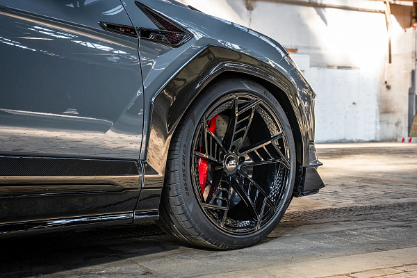 Фото дисков ABT Hight Performance IRL23 Черный глянец на Lamborghini Urus