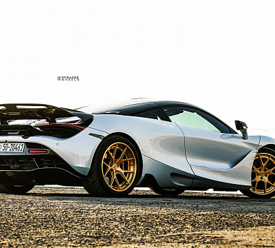 Фото дисков Strasse Wheels SM5R Deep Concave FS на McLaren 720S