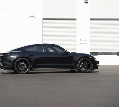 Фото дисков Vossen S17-04 на Porsche Taycan I