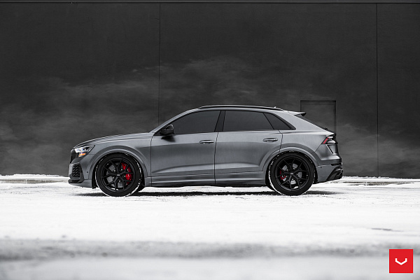 Фото дисков Vossen HF-5 Черный сатин на Audi Q8