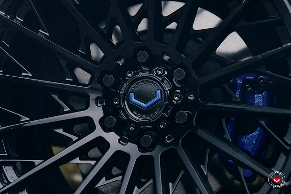 Фото дисков Vossen VFX-02T Черный глянец на Ram 1500 V