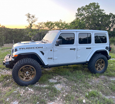 Фото дисков HRE FT1 на Jeep Wrangler IV (JL)