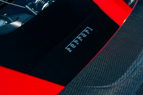 Фото дисков Brixton Forged R11-RS Глянцевое золото на Ferrari F8