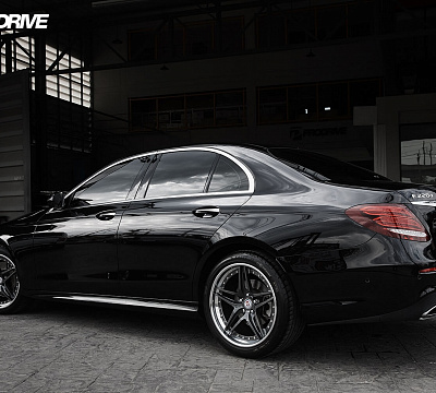 Фото дисков HRE S107 на Mercedes-Benz E-Class (W213, S213, C238)