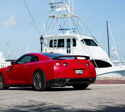 Фото дисков Vossen VFS-2 на Nissan GT-R