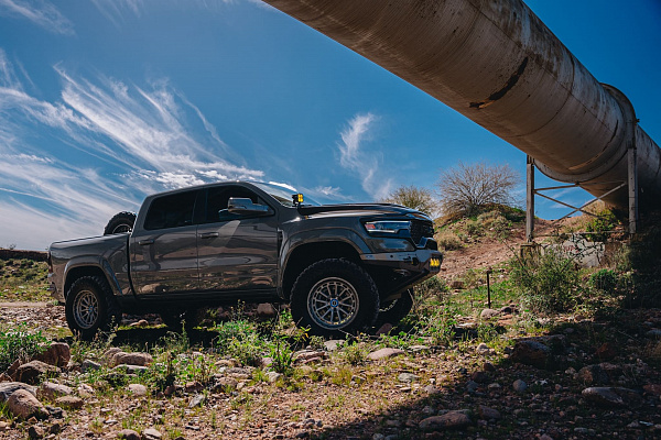 Фото дисков Brixton Forged BX03-M Сатиновый графит на Ram 1500 V