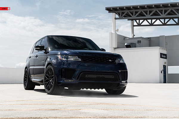 Фото дисков Anrky AN10 Черный глянец на Land Rover Range Rover IV