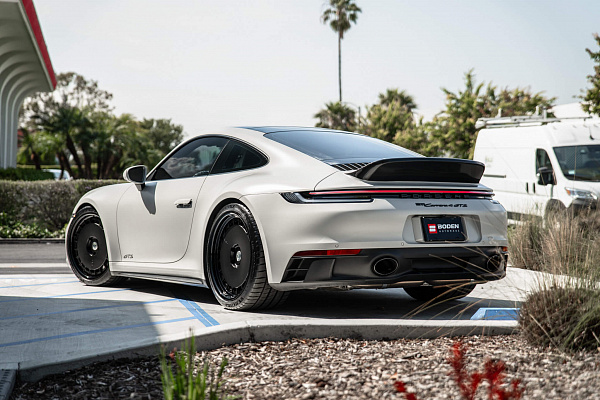 Фото дисков HRE 935 Черный сатин на Porsche 911 VIII
