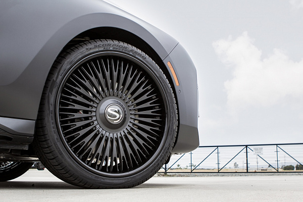 Фото дисков Savini SL10 Черный матовый на BMW 7 (G70)