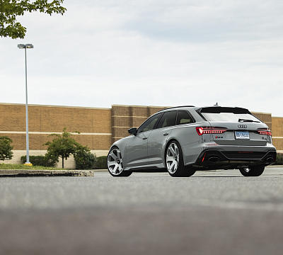 Фото дисков Rotiform AVS на Audi A/RS 6 (C8)