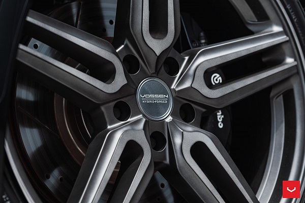 Фото дисков Vossen HF-1 Сатиновый графит на Cadillac CTS II