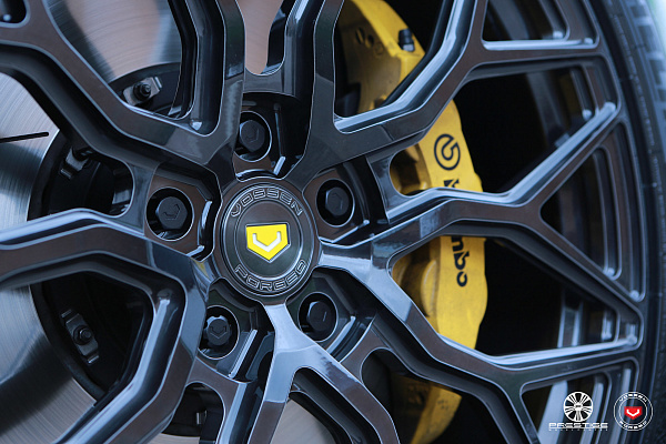 Фото дисков Vossen S17-01 Глянцевый темный лак на Jeep Grand Cherokee IV