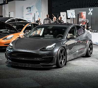 Фото дисков Bola B10 на Tesla Model 3