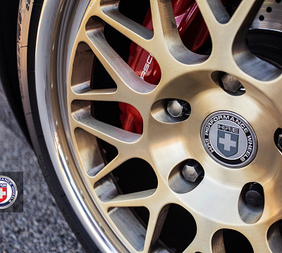 Фото дисков HRE 300 на Porsche 911 IV