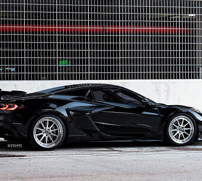 Фото дисков AL13 R10 на Chevrolet Corvette C8