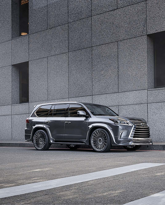 Фото дисков S17-14 Глянцевый темный лак на Lexus LX III