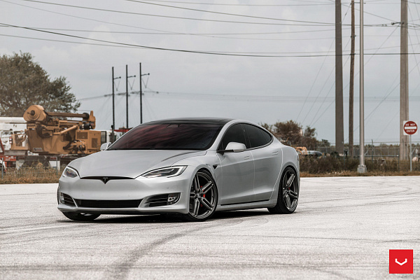 Фото дисков Vossen HF-1 Сатиновый графит на Tesla Model S