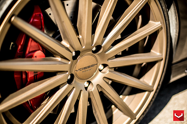 Фото дисков Vossen VFS-2 Сатиновое темное золото на Mercedes-Benz CLA (C117, X117)