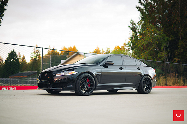 Фото дисков Vossen HF-5 Черный сатин на Jaguar XF II