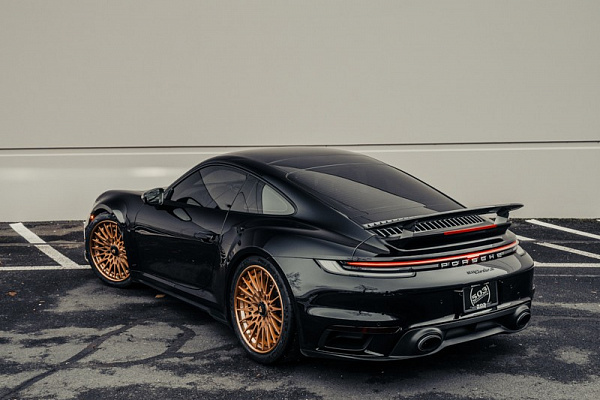 Фото дисков Brixton Forged HS1 Сатиновая медь на Porsche 911 VIII