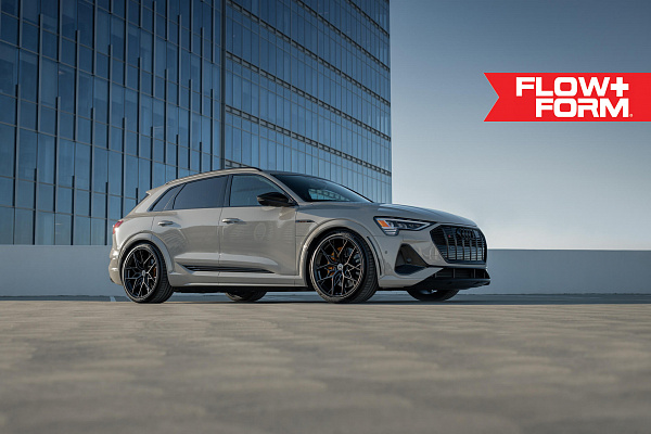 Фото дисков HRE FF10 Черный сатин на Audi E-tron