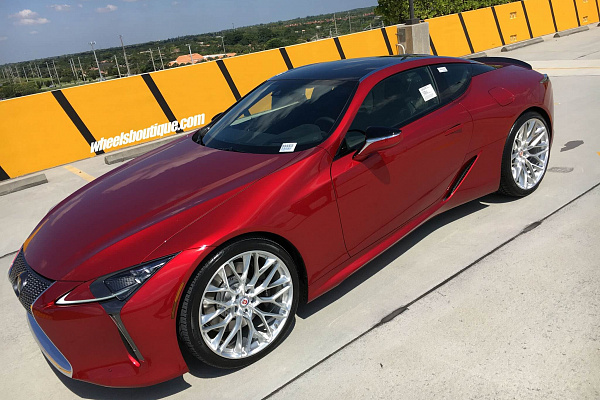 Фото дисков HRE P200 Глянцевый лак на Lexus LC 500