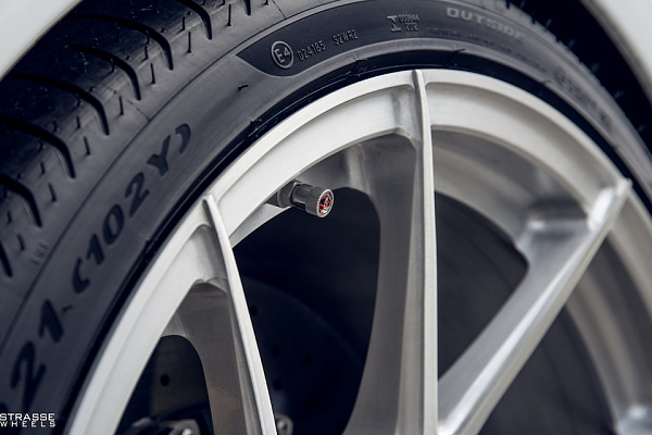 Фото дисков Strasse Wheels SM5R Deep Concave Monoblock Глянцевый лак на Porsche 911 VII