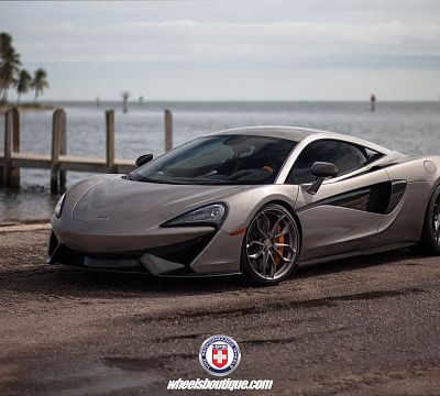 Фото дисков HRE P201 на McLaren 570S