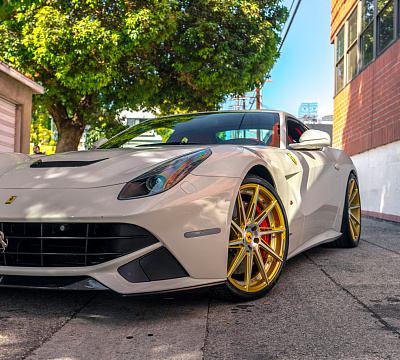 Фото дисков CEC C26 на Ferrari F12