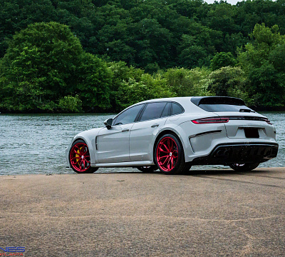 Фото дисков HRE P201 на Porsche Panamera II