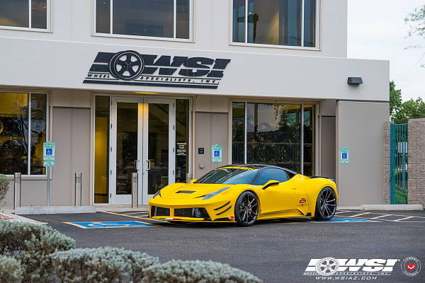 Фото дисков Vossen CG-203 Черный глянец на Ferrari 458