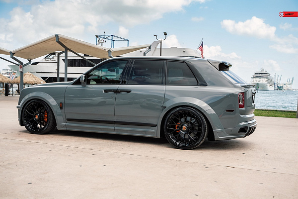 Фото дисков Anrky AN20 Черный глянец на Rolls-Royce Cullinan