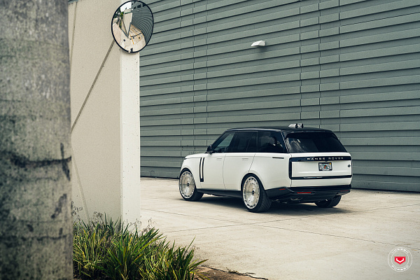 Фото дисков Vossen LC3-11 Глянцевый лак на Land Rover Range Rover V