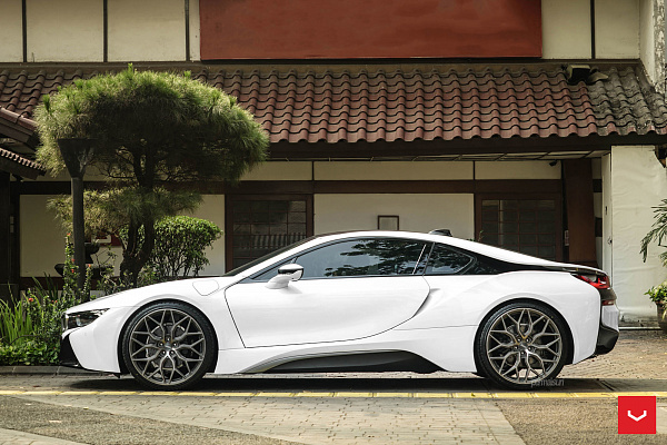Фото дисков Vossen HF-2 Сатиновый графит на BMW i8